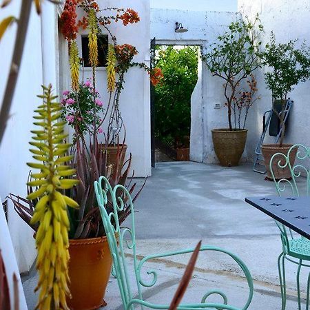 Il Giardino Bed and Breakfast Grottaglie Buitenkant foto